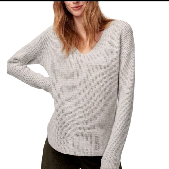 Wilfred Light Gray V-Neck Sweater - Picture 1 of 6